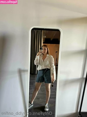 Bb_onfire [ bb-onfire ] - Getting all glammed up for a party tonight   What are your plans  If