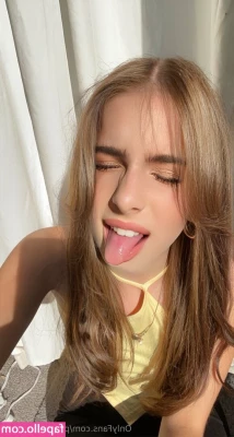 phoebehartwell - Cumming before work and showing off my pretty fat pussy   almost got