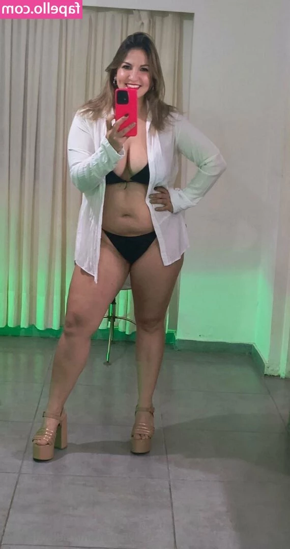 badbitch1199 - All my fans with renew on got a sexy “off” version of this photo.