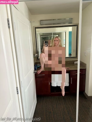 fit_elf_tal [ fit-elf-tal-1 ] - Could really use some rough sex tonight after the shit day at work 