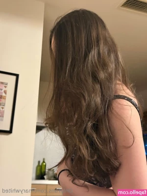 marywhited - How long would u last giving me backshots