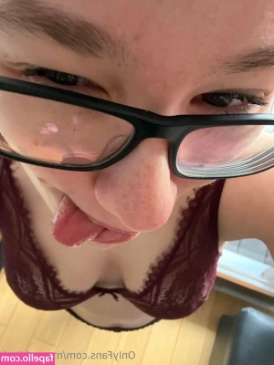 marywhited - Cum claim your VIP spot ! Only a few left ! 😈