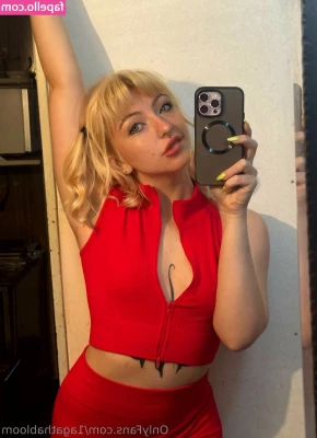 1agathabloom - I fuck you up  little sissy girls like you turn to mush