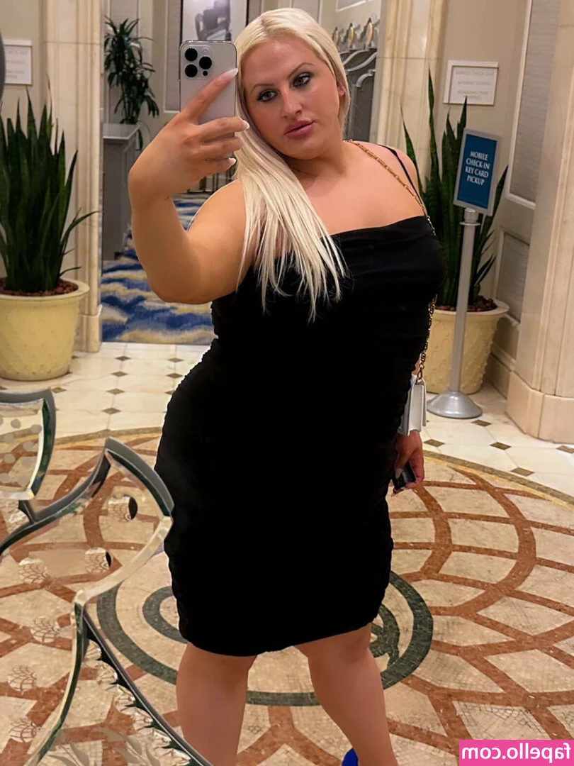 naomiplatinum [ naomiplatinum-1 ] - SQUISHY