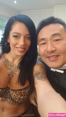jimmychew69 - Look at me, I have big boobs and I got put my toes in my