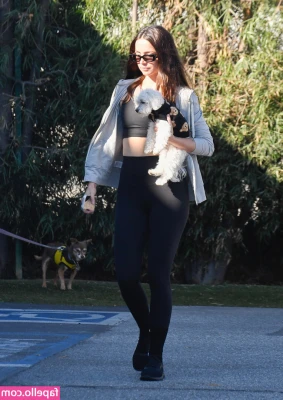 Ana De Armas [ ana-de-armas-1 ] - First time using a viberator! It was super fun, I think I’ll