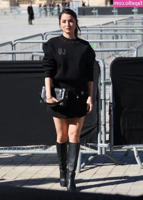 Ana De Armas [ ana-de-armas-1 ] - Im freezing in Texas  Please come keep me warm