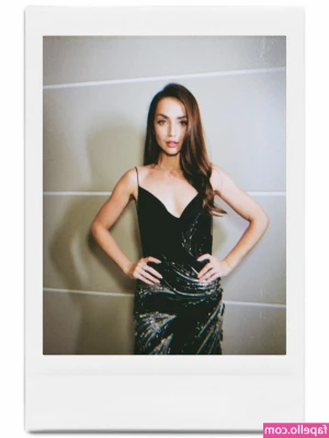 Ana De Armas [ ana-de-armas-1 ] - Ok guys I'll be taking the pictures in the next few days and shipping