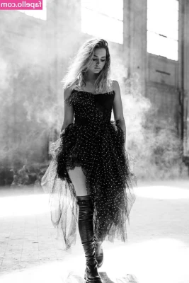Ana De Armas [ ana-de-armas-1 ] - Call me Mommy, my dear. Or Bark! ╮(╯-╰)╭