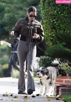 Ana De Armas [ ana-de-armas-1 ] - Kids nearly back at school….. everyone that has ordered a custom