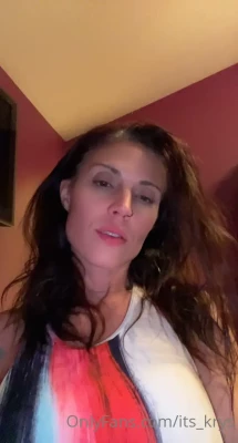 its_krys [ its-krys ] - Hoy me siento muy sexy