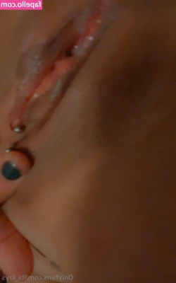 its_krys [ its-krys ] - all wet and soapy from the shower  enjoy  who wants me to live stream
