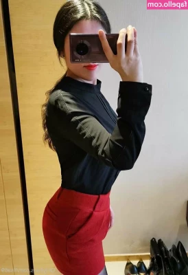 lisa69 - Red lingerie matches perfectly with my skin ❤️, dont u think? Go