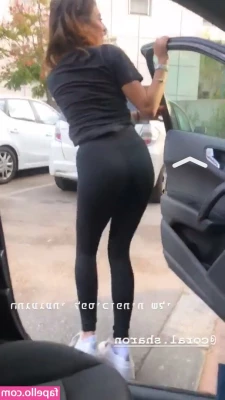 Coral Sharon [ coral-sharon ] - Un buen par de tetas como debe ser