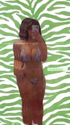 Coral Sharon [ coral-sharon ] - Just slide in, water is warm 😏