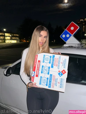 Daniela.lzj [ daniela-lzj ] - He found out what happens when you walk in on me and I m feeling some