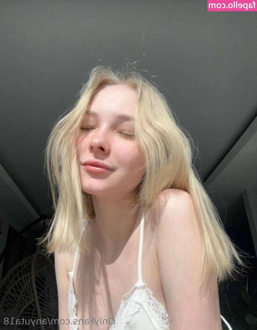 anyuta18 - Yay it s the weekend  Swipe to see my happy soles