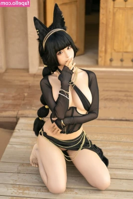 Chunmomo - Feeling the black outfit so I can shine into the stars at night  