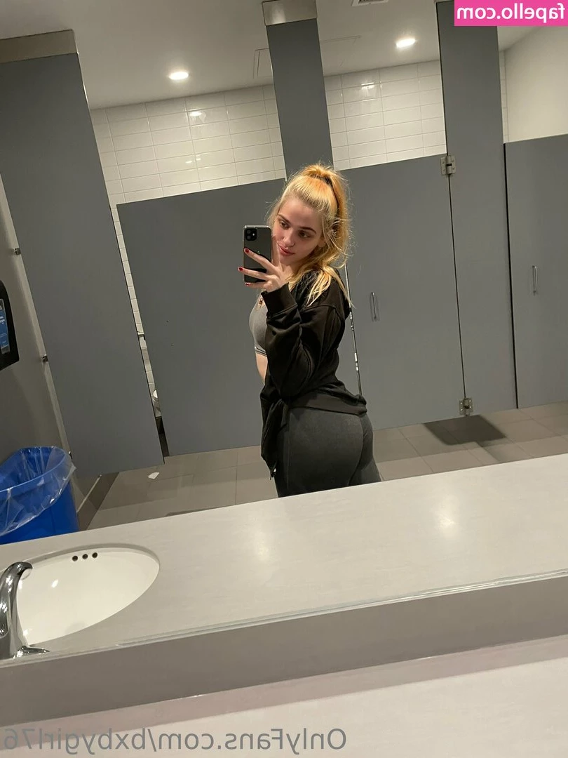 bxbygirl76 - My pussys so wet come play with me baby
