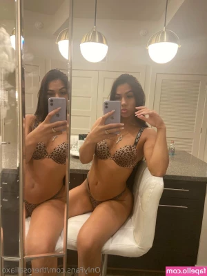 therosaliaxo - I d love to have somebody suck on these