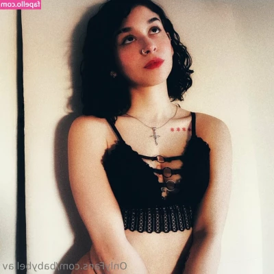 babybellav - Posing with my CherryCvnt bb