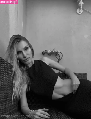 balletwhispers - Good day, my devoted lover 😘 Just giving you a little taste of