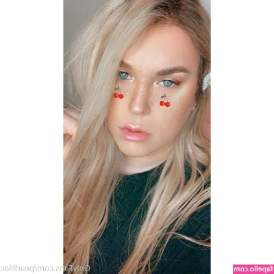pearlpeach - Qq  went to pool