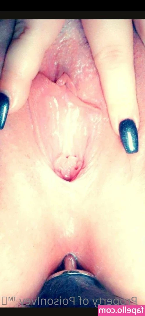roxxierivers - HUMP DAY    the full vids will be out later today tonight