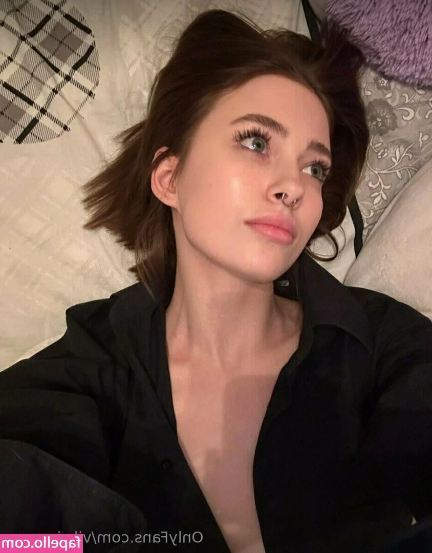 viksi_sugar [ viksi-sugar ] - Anyone wanna do a vid call rn ??