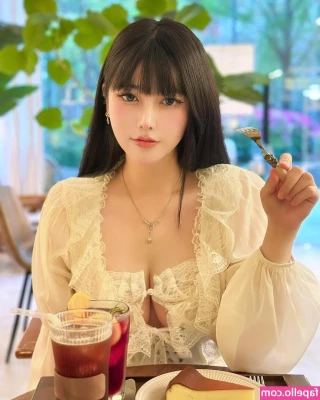 Naughty Rabbit [ naughty-rabbit ] - Hey babe!! Great news tomorrow is Thursday jerk day lol 🤣🤣 but