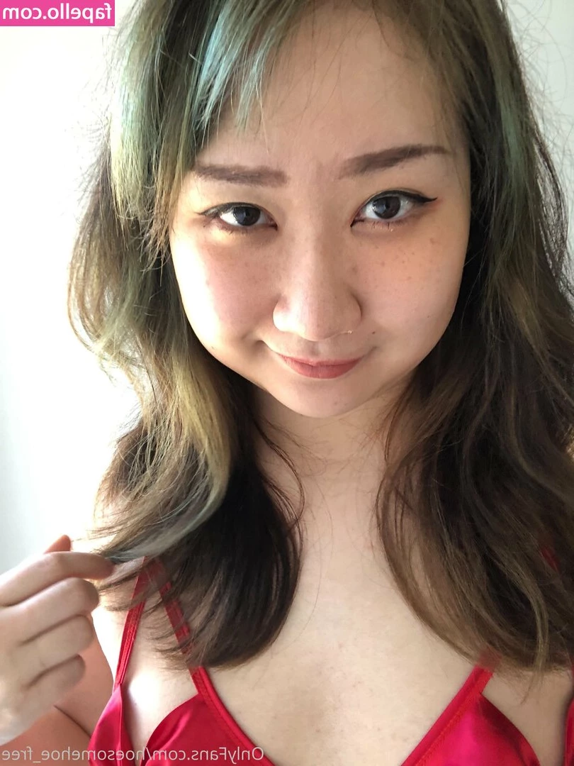 melissa_cho_chang_free [ melissa-cho-chang-free ] - you like my soft soles in your face