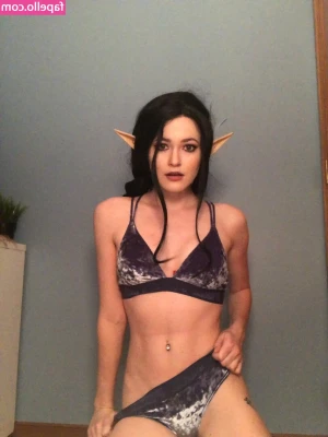 Phaseknight - I think you would look better draped over me 😈