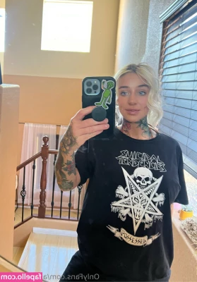 ashleywolfxo - Had a little break from posting  amp  making content while I ve been