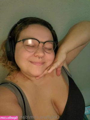 dani_the_dm [ dani-the-dm ] - Played with my pussy last night it felt so good