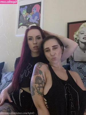 caitlinzielinski - taking out some stress with my dragon dildo, still cant quite ram it