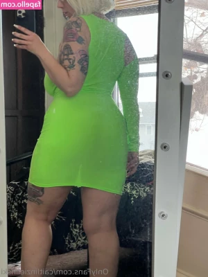 caitlinzielinski - Whack-it Wednesday s update is 14 pics from my cocksucking