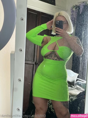 caitlinzielinski - Good morning do you love my boobs ?