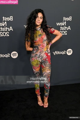 Jessie Reyez [ jessie-reyez ] - Me siento divina mis amores que dicen ustedes