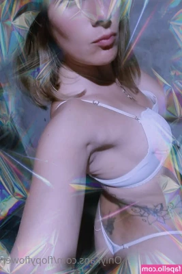flopyflower - fuck or lick daddy