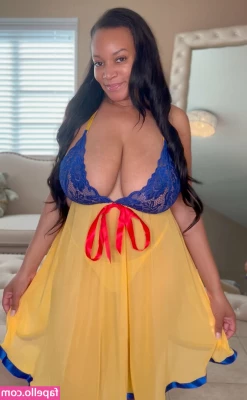 leilaforplay - It s Saturday and I m ready to relax  How about you    saturdaynight 