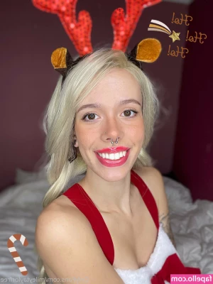 chloemaeteaser