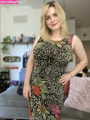 lindsaymariefelton - A casual night at warehouse-x