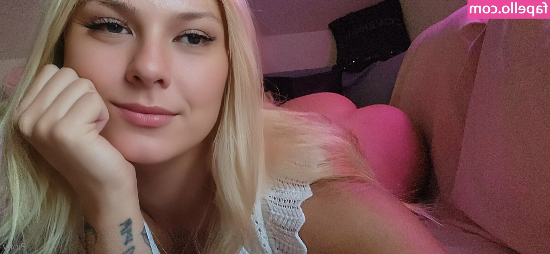 pinkyssworld - Is it the weekend yet