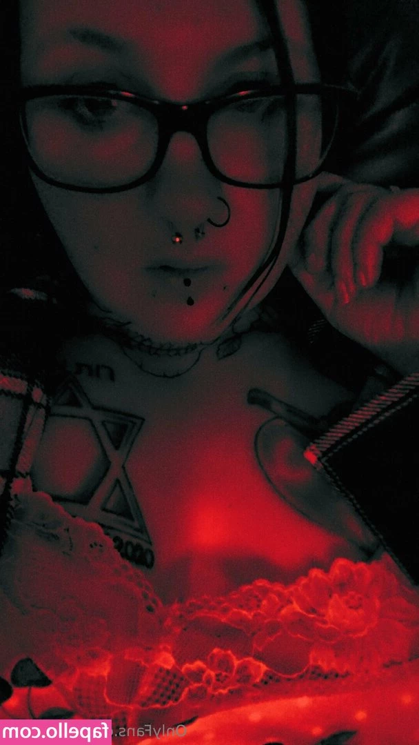 mrssharp - Naughty ghost bride. A little late for Halloween content, but I