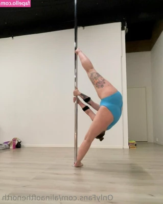 alinaofthenorth - Do you know what can happen to me if before I go to bed I fondle my
