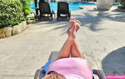 foot-mistress-miss-b - Thinking about what it would look like with your cock between my legs