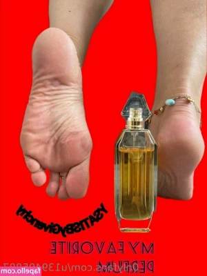 foot-mistress-miss-b - Look at My long luscious hair  My long red hair makes you crumble and