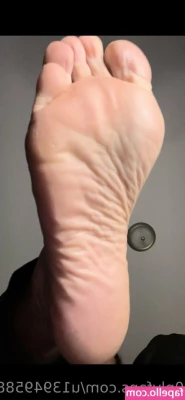 foot-mistress-miss-b - Lick my feet and slap my ass 🖐🏼🍑