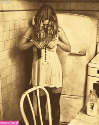 Drew Barrymore [ drew-barrymore ] - So tired, and you?