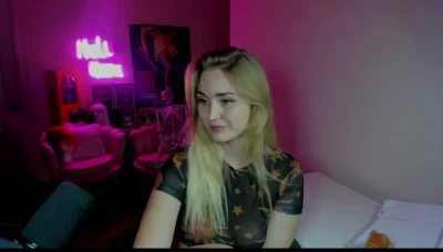  [ ashton-birdie-1 ] - Fucking love the sun mannnn 🤭